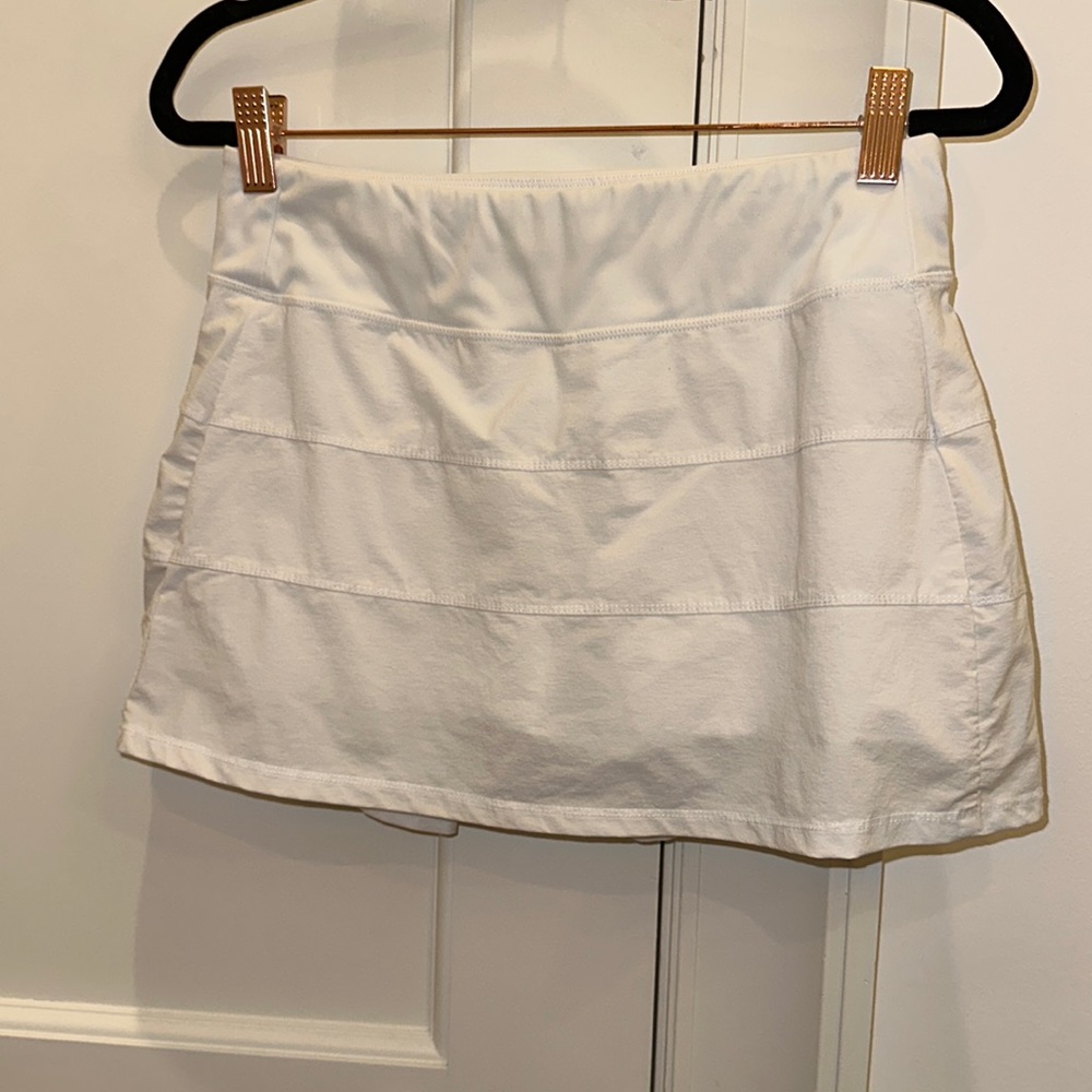 LULULEMON - white tennis skirt